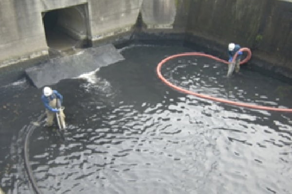 【【工事中】　K市発注 ポンプ場浚渫工事